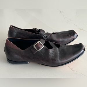 Cydwoq Buckle Vintage Look Shoes